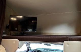 2014 Thor Motor Coach Outlaw 37LS (Toy Hauler)