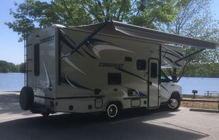 Small class C with dinette and queen bed - unit 2