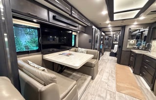 Thor Venetian Bunkhouse | Family Friendly RV