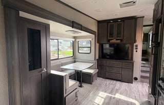 Stylish & Spacious 2020 Reflection 150 RV