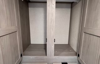 2023 Coleman Lantern LT 17R