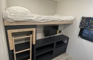 Sandy Cheeks RV Rentals Avenger  (DELIVERY ONLY)