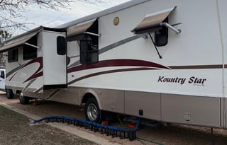 2001 Newmar Kountry Star KSCA3651