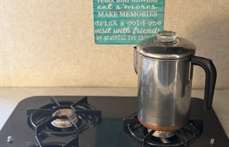 Heat up the percolator for fresh brewed coffee!☕️