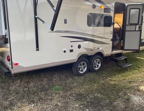 Forest River RV Rockwood Roo 233S