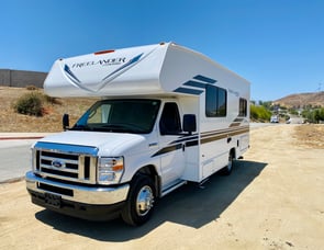 Coachmen RV Freelander 22XG Ford 350