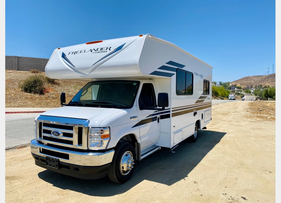 Class C Motor Home rentals in Ontario