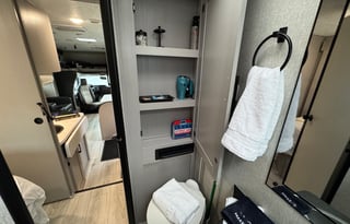 2025 28ft Coachmen 26DS - Sleeps 6