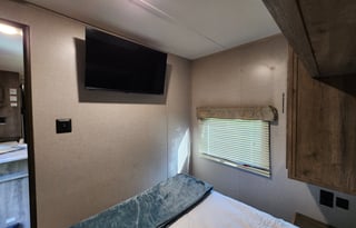 Cozy & Convenient Travel Trailer Rental