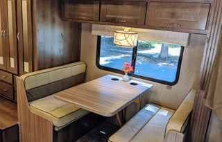 NeXus RV Triumph 24T