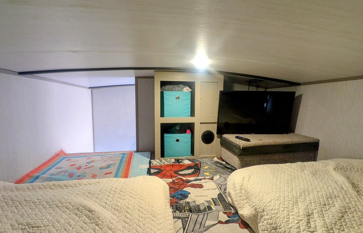 Loft area with 32" TV