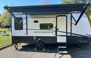 Kimmy’s Adventure Haven – Your Stylish Gateway!