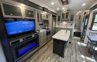 Multi-Bedroom/Loft  Camper On property Rental ONLY