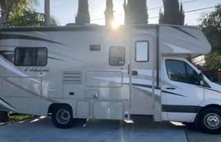 Nguyen's Family RV