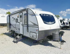 Venture RV Sonic SN211VDB