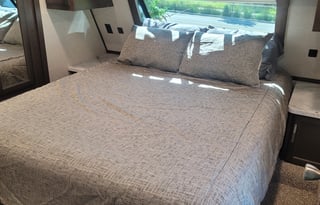 Coastal Couples Dutchmen Atlas Fifth Wheel