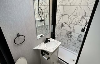 Modern Family Suite Basecamp 26'CrossTrail Class C