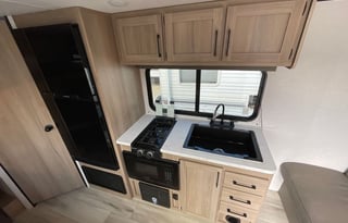 2025 Keystone Coleman 23B Woof Wagon