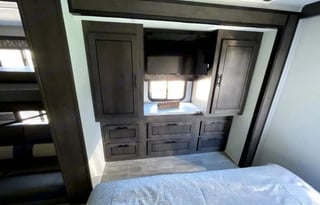 NEW 2024 Luxury bunkhouse motorcoach! Sleeps 10!