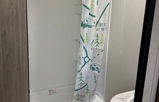 2024 Pioneer • Sleeps 6 • Delivery Available