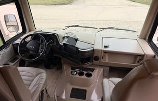 2021 Thor Motor Coach Miramar 37.1