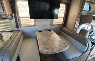 2020 Thor Motor Coach Chateau 28Z