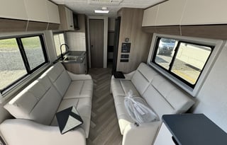 RNT156 - 2025 Cross Trail 20BH (no gen, batt only)