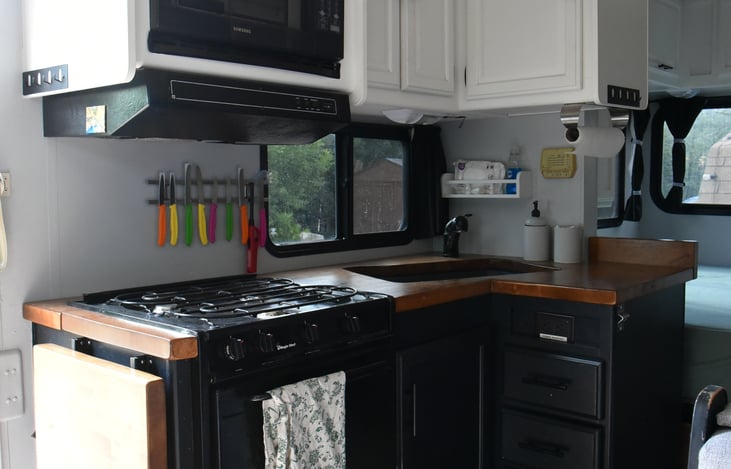 Fully equipped kitchen