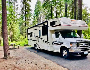 Coachmen RV Freelander 27QB Ford 350