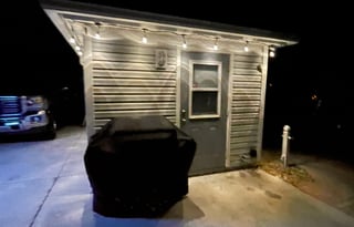 Luxury StationaryRV Retreat-Site included