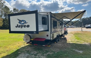 Family Friendly Bunkhouse with King Size bed!