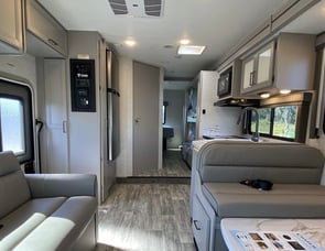 Thor Motor Coach Four Winds 31E Bunkhouse