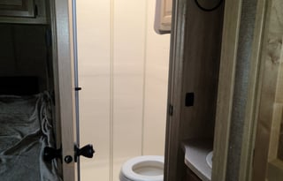 2015 Mercedes luxury Coachmen Prism -Diesel 15+mpg