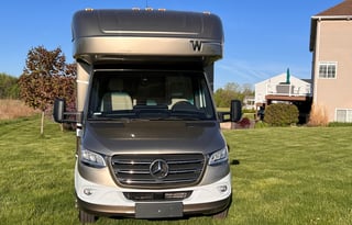 Beautiful, easy to drive escape-mobile.