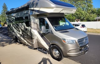 2020 Entegra Coach Qwest - Rusty's RV Adventure