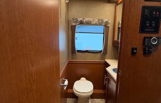 Family Fun! RV | Bunks | Generator | Easy to Drive