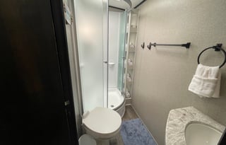 Spacious Family Bunkhouse