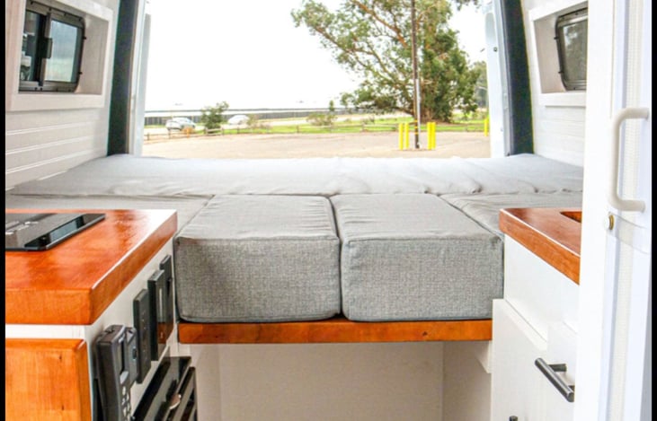 Extremely thick mattress and tight fit cushions providing comfort when in sleeping mode or lounging as in dinette mode.