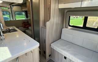 Luxury Camper Van for 6!