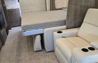 2023 Entegra Coach Expanse 21B
