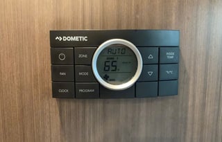 Wahoo! 2021 Airstream RV Caravel 20FB