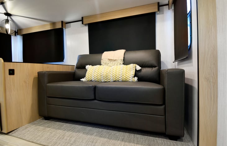 Experience "Wisdom" with our 2022 Cruiser Radiance 28QP located near Table Rock Lake near Branson Missouri and Lake Of The Ozarks. Thank you from us at Stone Mountain RV & Camper Rentals!