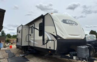 Comfortable and Spacious Home Away from Home
