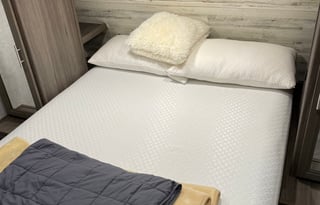 2021 Dutchmen RV Kodiak Ultra-Lite 242RBSL