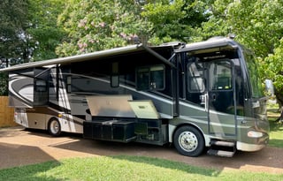 Fully-Loaded & in Good Condition!