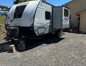 Coachmen RV Apex Nano 208BHS