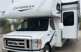 2020 Thor Motor Coach Daybreak 27DB
