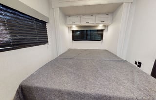 Easy Get Away - 2022 East to West Entrada