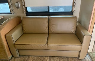 2014 Winnebago - Vista 35B