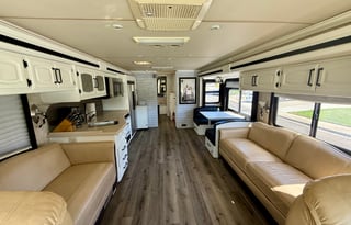 Fleetwood RV Providence 39R